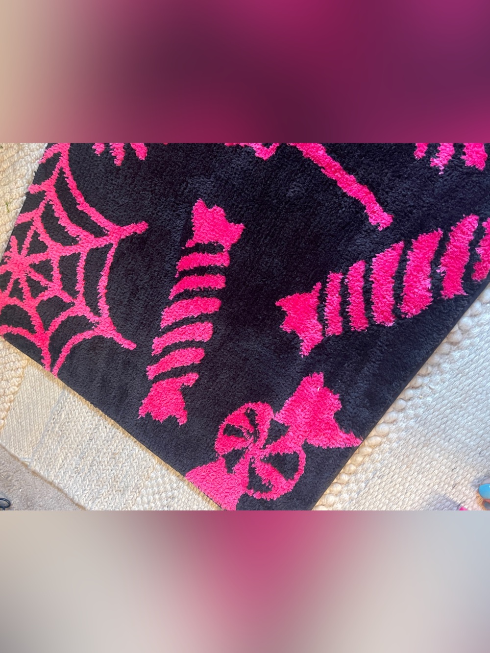 Betsey Johnson Bath Rug - Picture 3 of 7